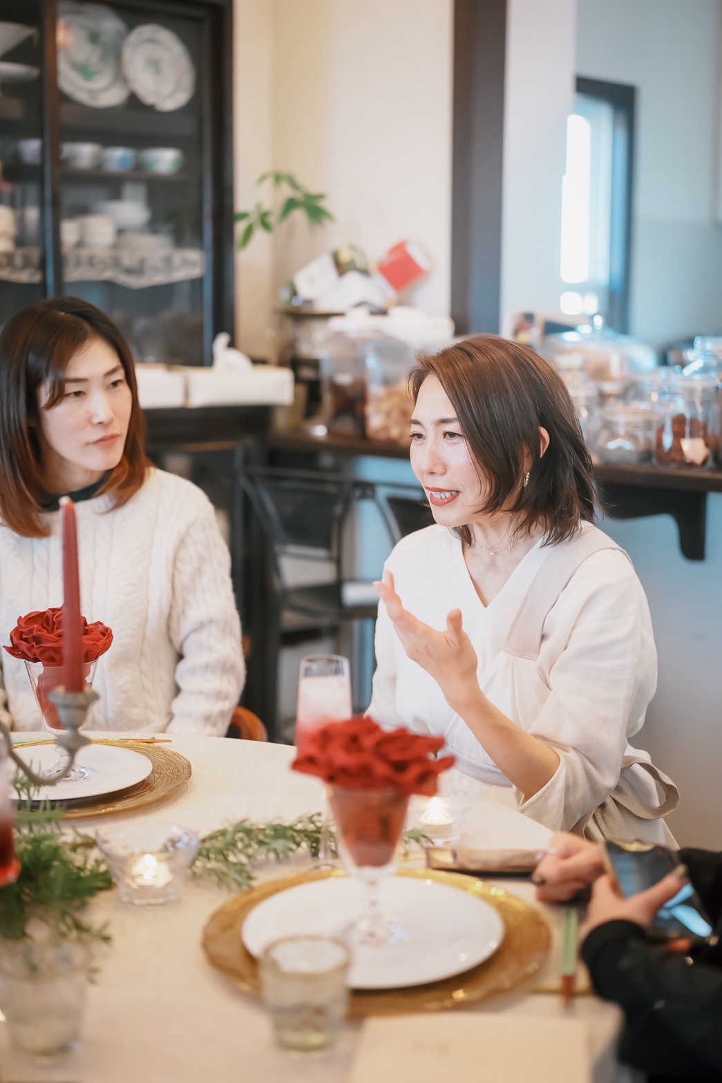 ハーブ講座で会話する様子